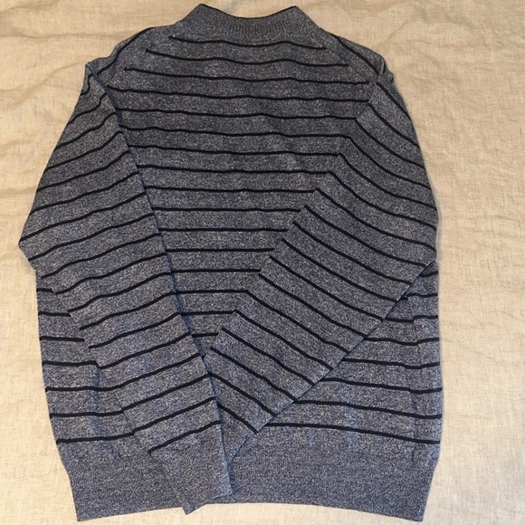 Peter Millar Quarter-Zip (XL) - Picture 3 of 3